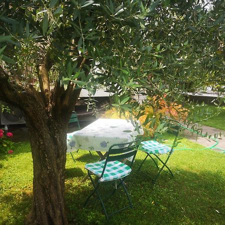 Ai Quattro Ulivi Apartment Peschiera del Garda Exterior photo